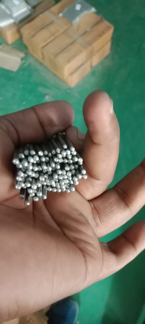 precision stainless steel shaft for cooler motors, available in multiple sizes (2.5–3 mm dia). smooth finish, durable and ideal for pump motor applications.