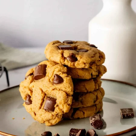 Peanut-Butter-Chocolate-Chip-Cookies-7.jpg